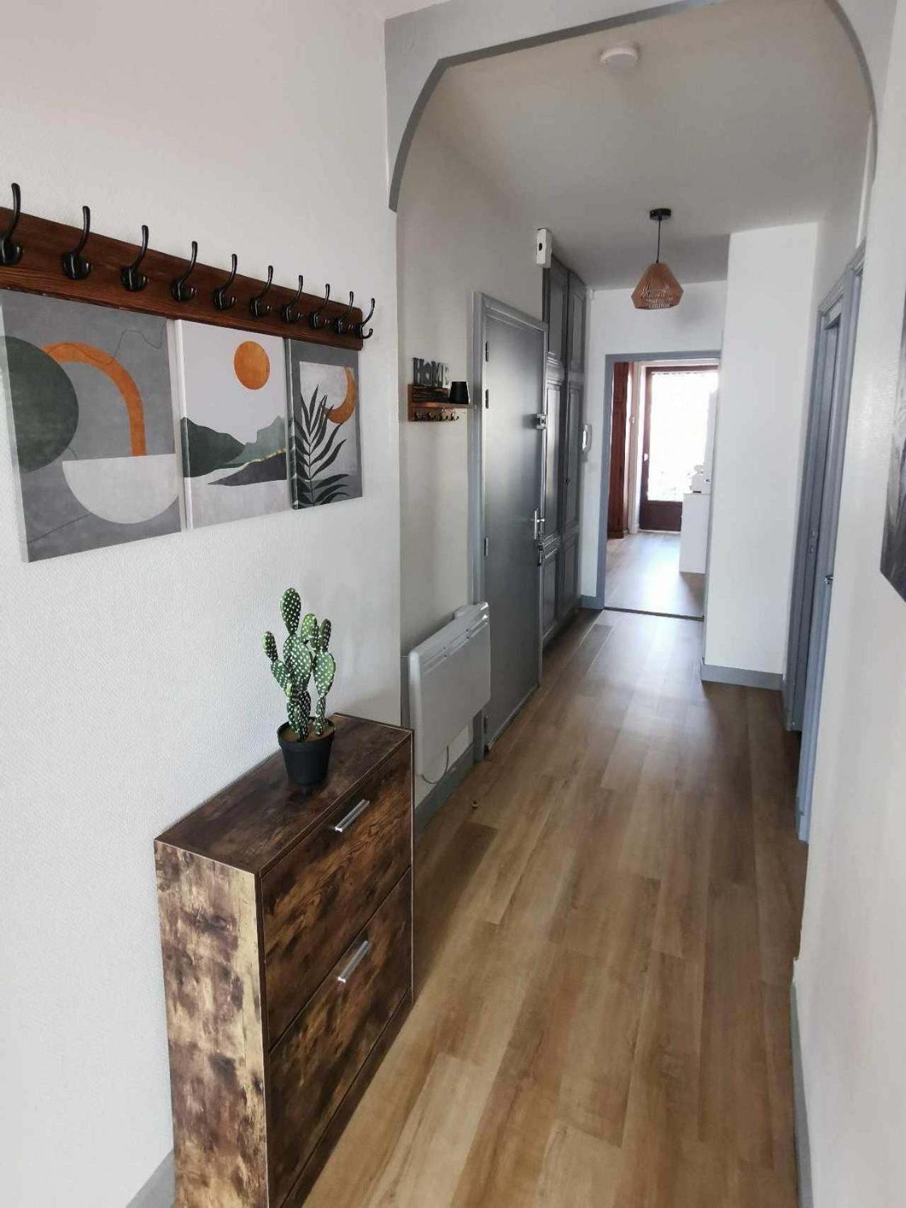 Bel Appartement De 1 A 7 Personnes Ambert Dış mekan fotoğraf