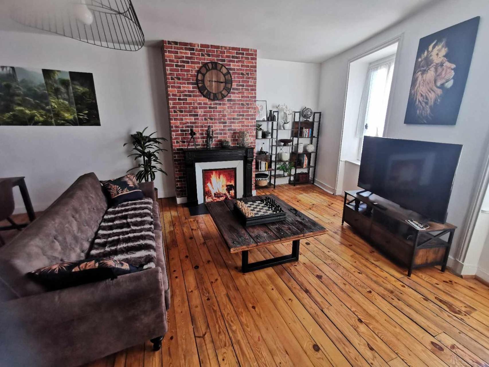 Bel Appartement De 1 A 7 Personnes Ambert Dış mekan fotoğraf